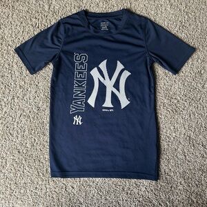 Yankees shirt size S / 8